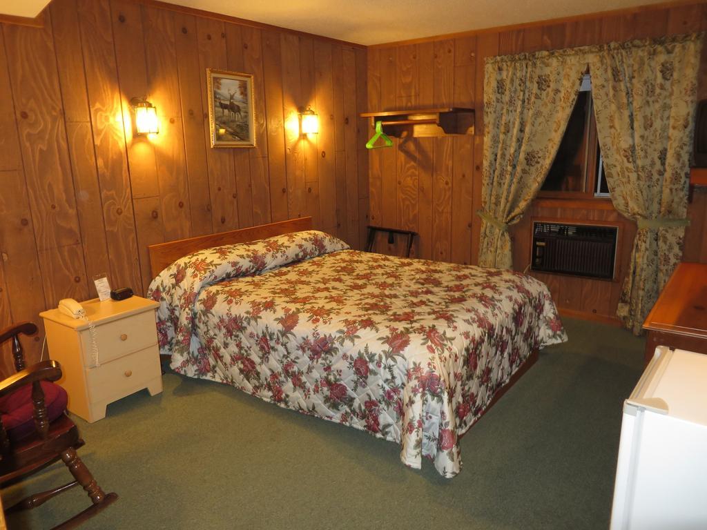 Travelers Inn Motel Eagle River Zimmer foto